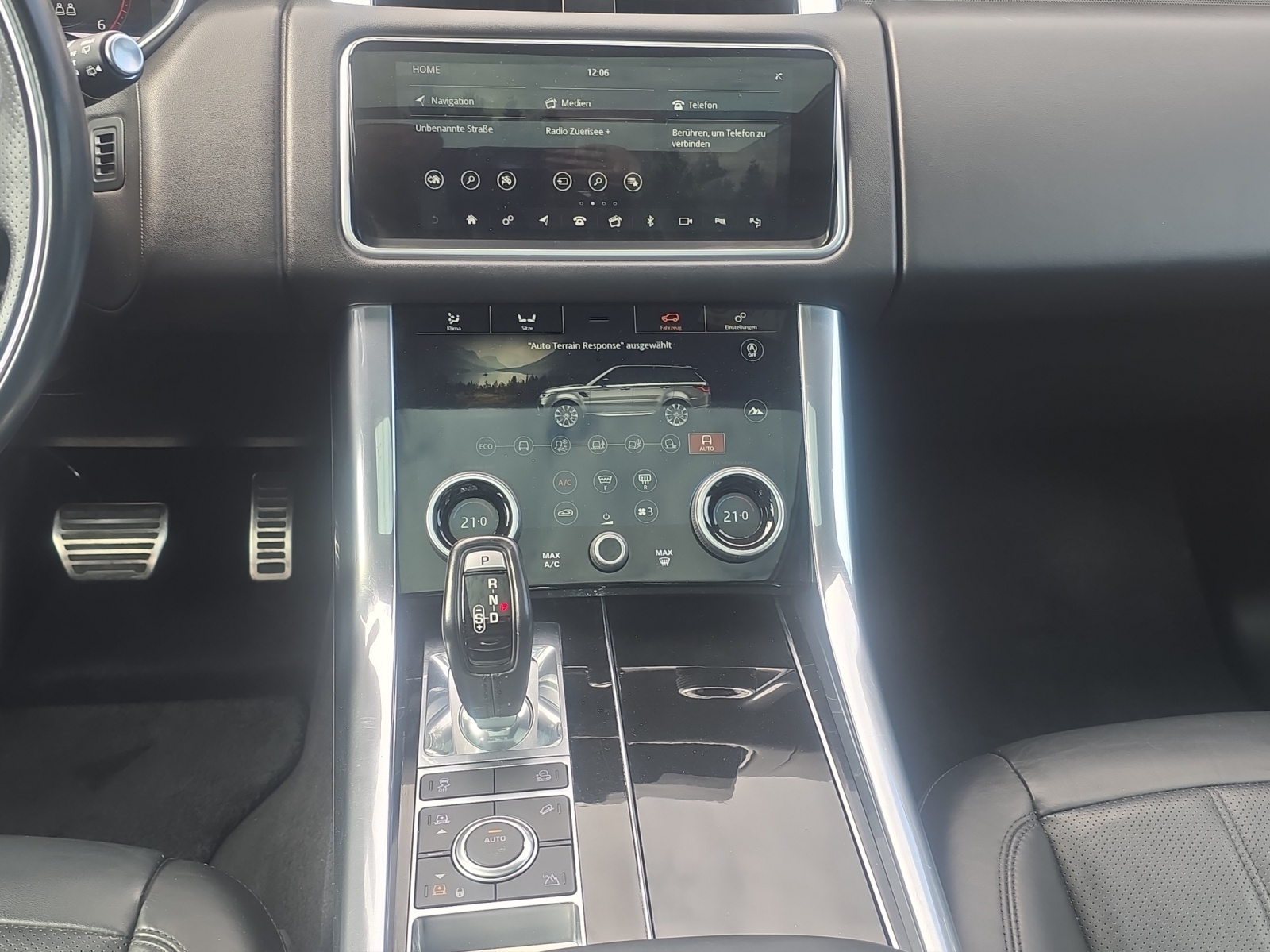 LAND ROVER Range Rover Sport 3.0 SDV6 HSE-image-12