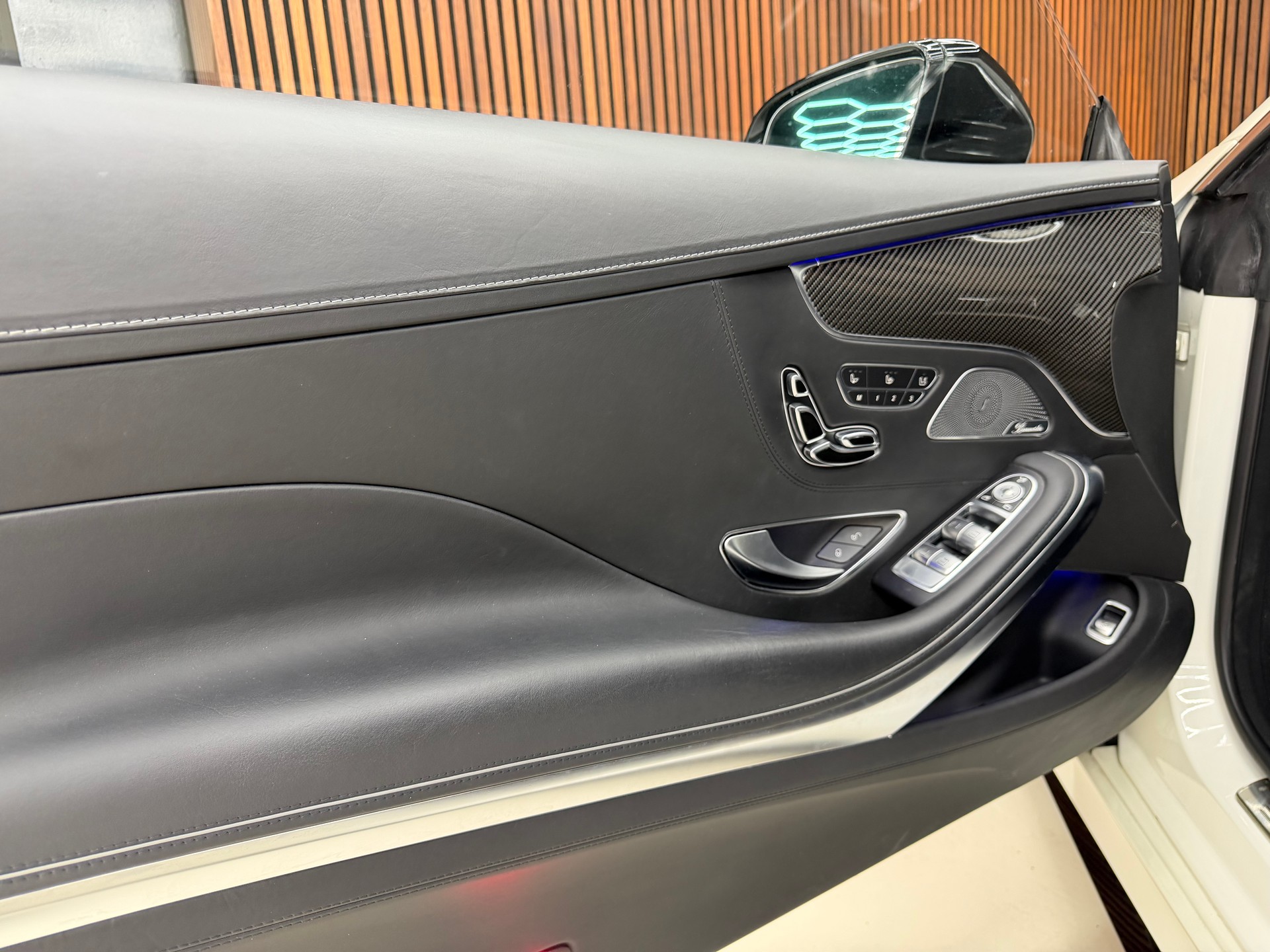 MERCEDES-BENZ S 63 AMG 4Matic Speedshift MCT-image-11