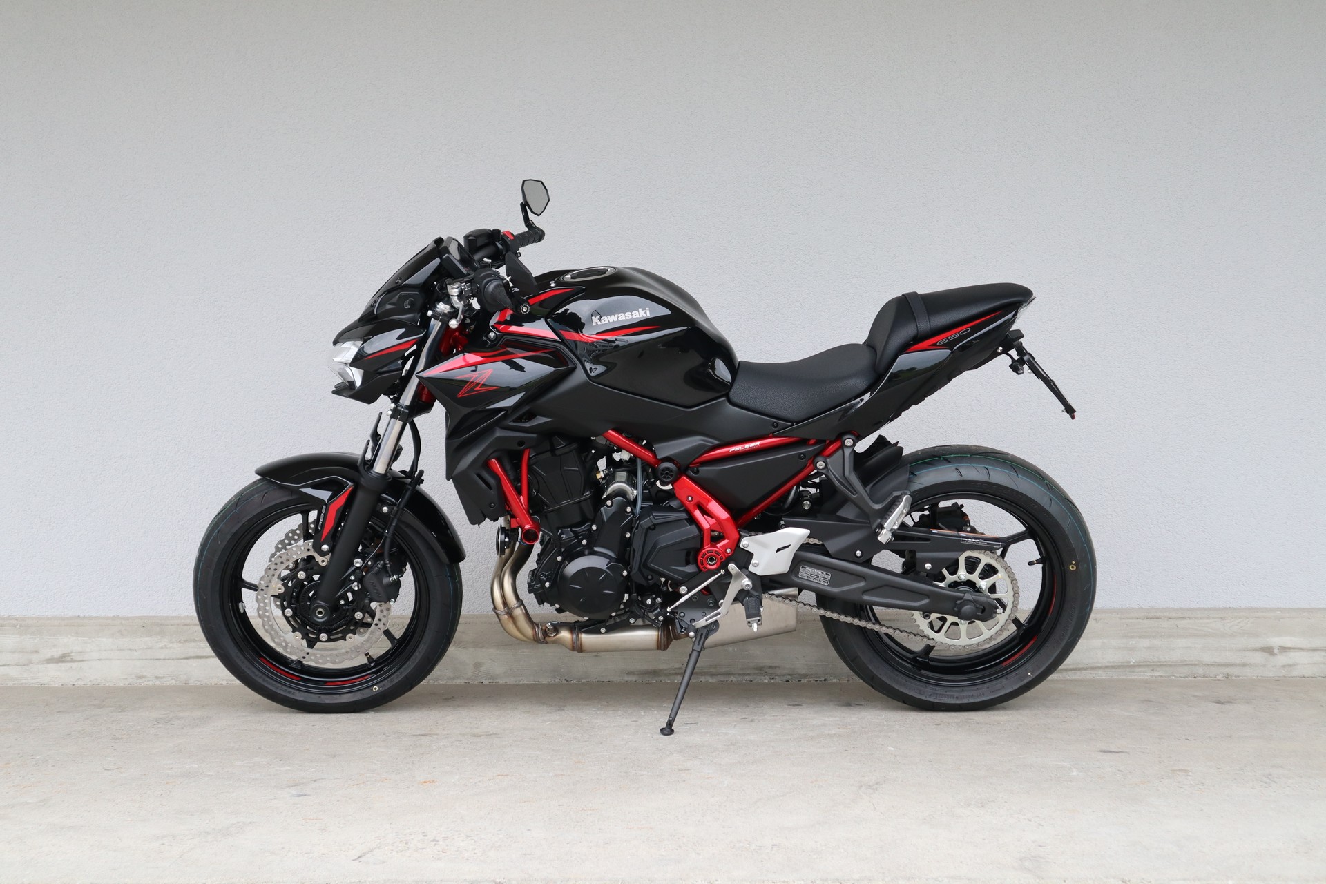 KAWASAKI Z 650 (35kW)-image-3