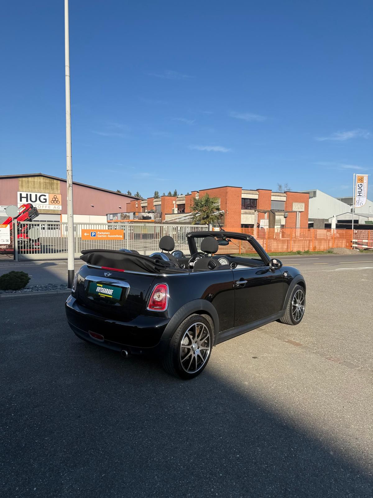 MINI Cooper Cabriolet-image-5