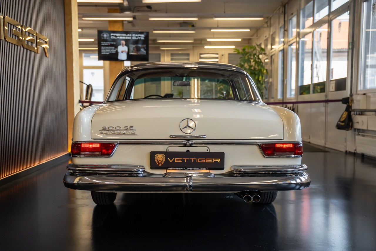 MERCEDES-BENZ 300 SE-image-4