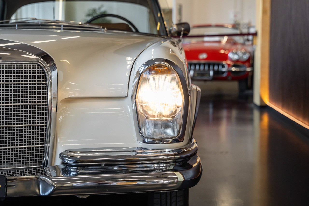 MERCEDES-BENZ 300 SE-image-7