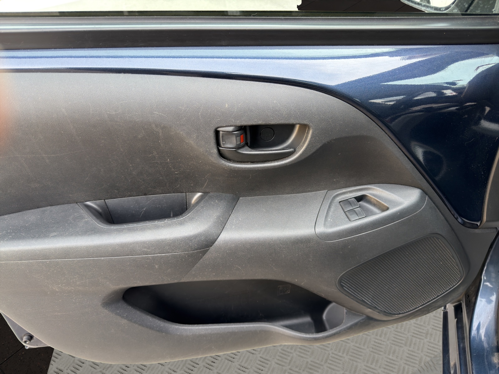 TOYOTA Aygo 1.0 VVT-i x-play-image-11