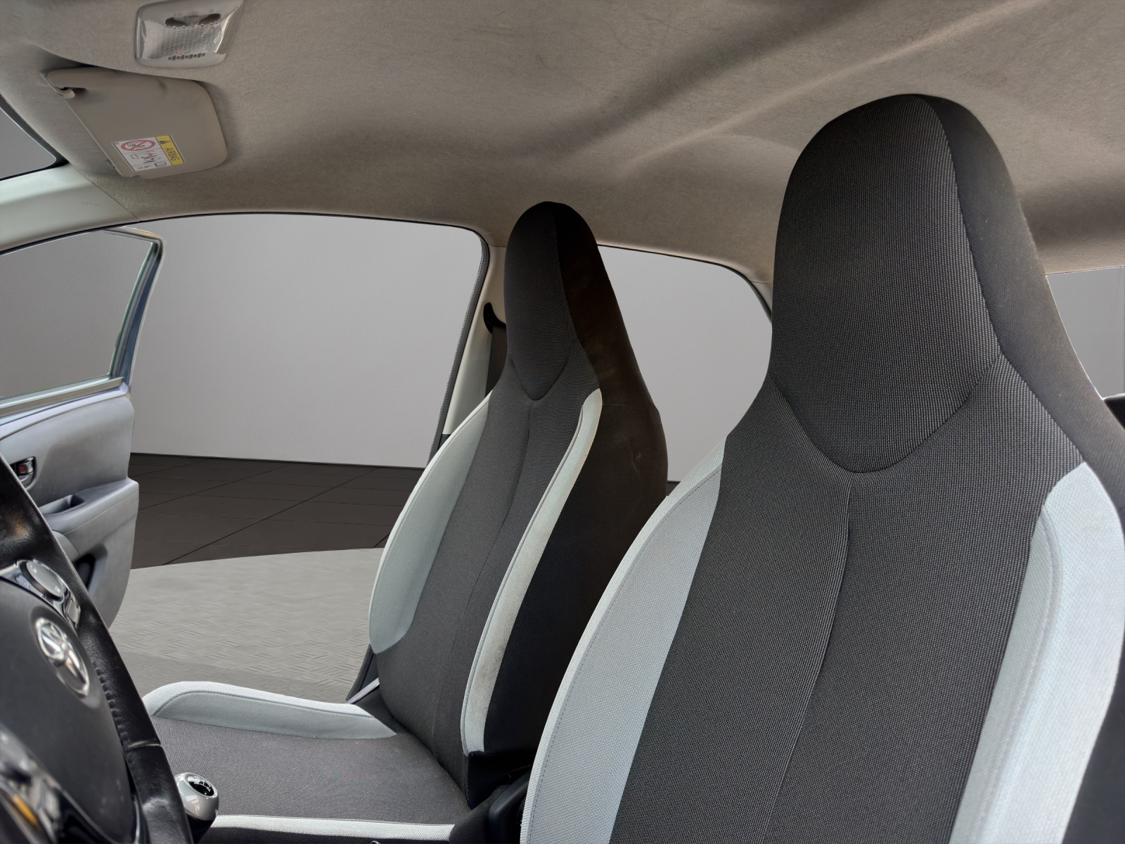 TOYOTA Aygo 1.0 VVT-i x-play-image-20