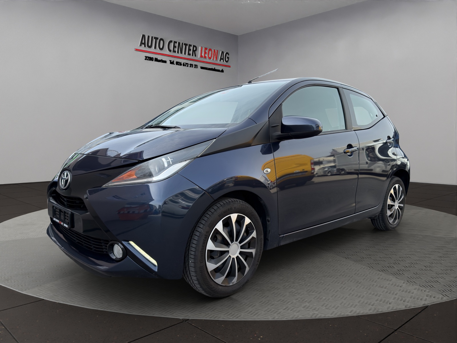 TOYOTA Aygo 1.0 VVT-i x-play-showroom-element-1