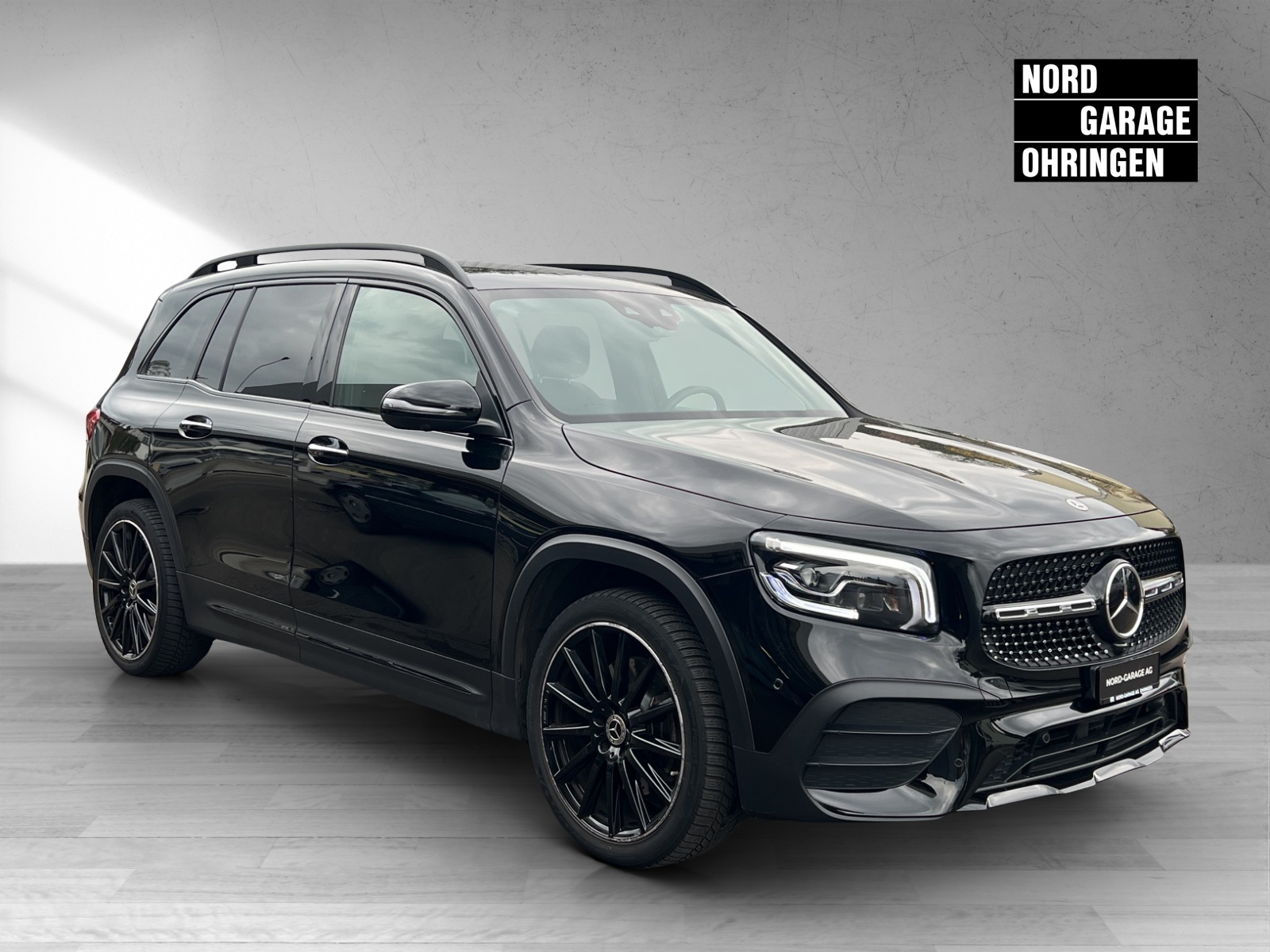 MERCEDES-BENZ GLB 220 d AMG Line 4 MAT.-image-5