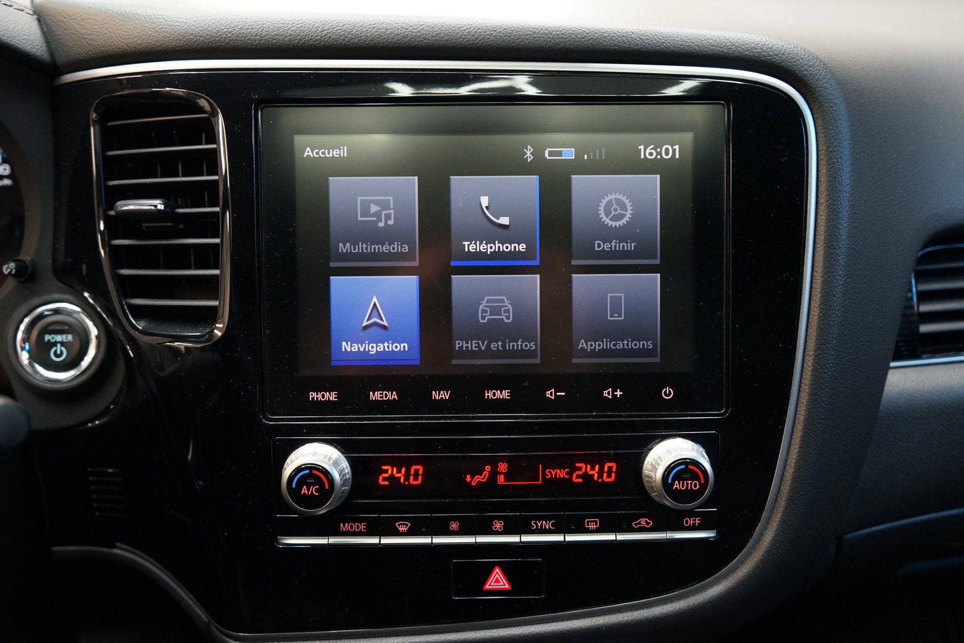 MITSUBISHI Outlander 2.4 PHEV Diamond 4WD Automatic-image-19