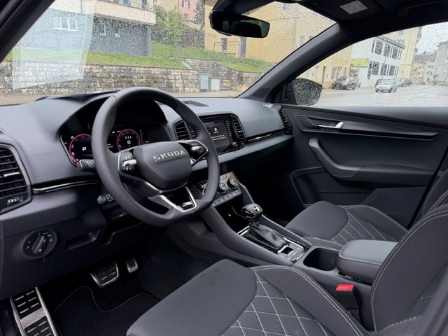 SKODA Karoq 2.0TSI SportL.4x4-image-9