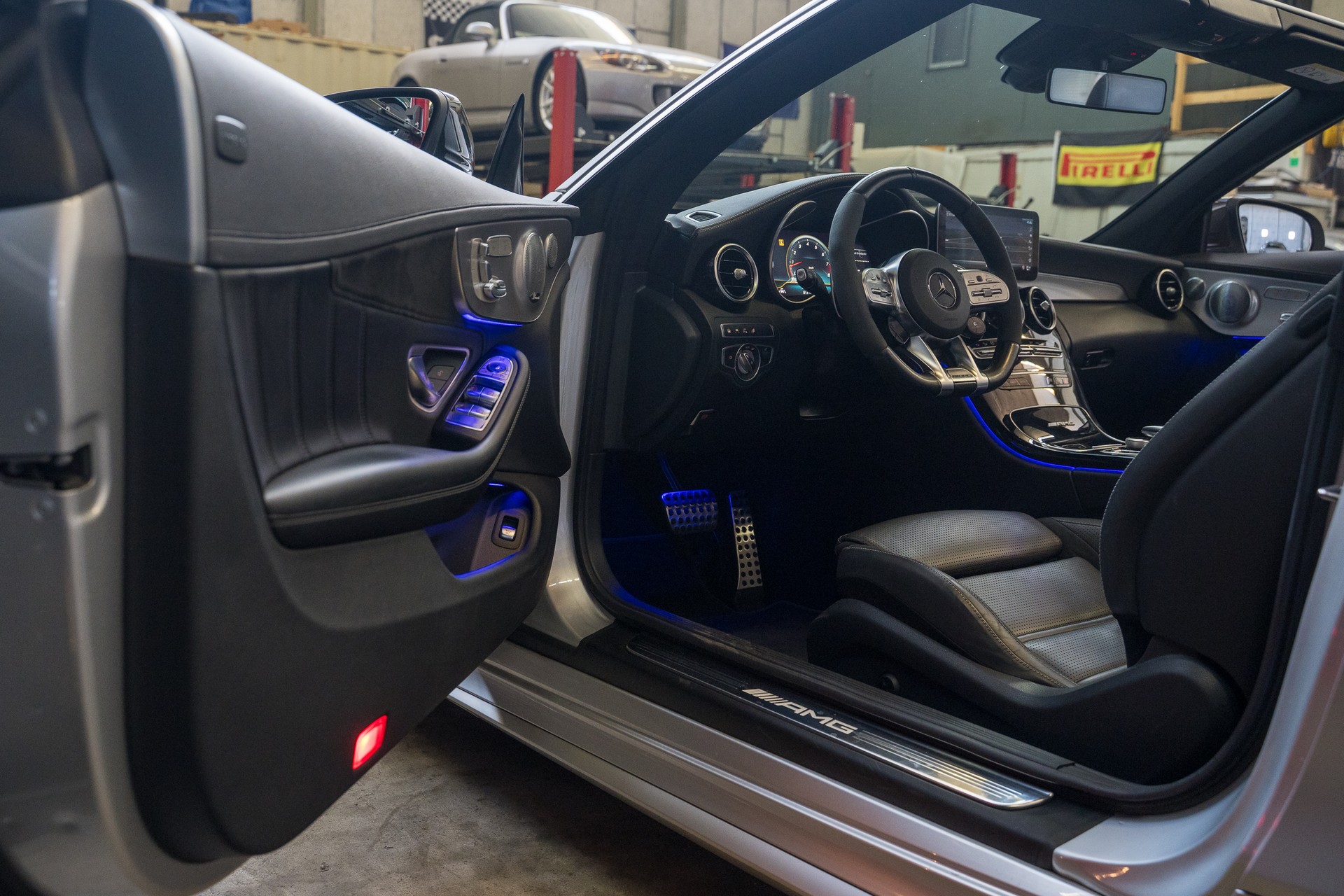 MERCEDES-BENZ C 63 S AMG 9G-tronic-image-9