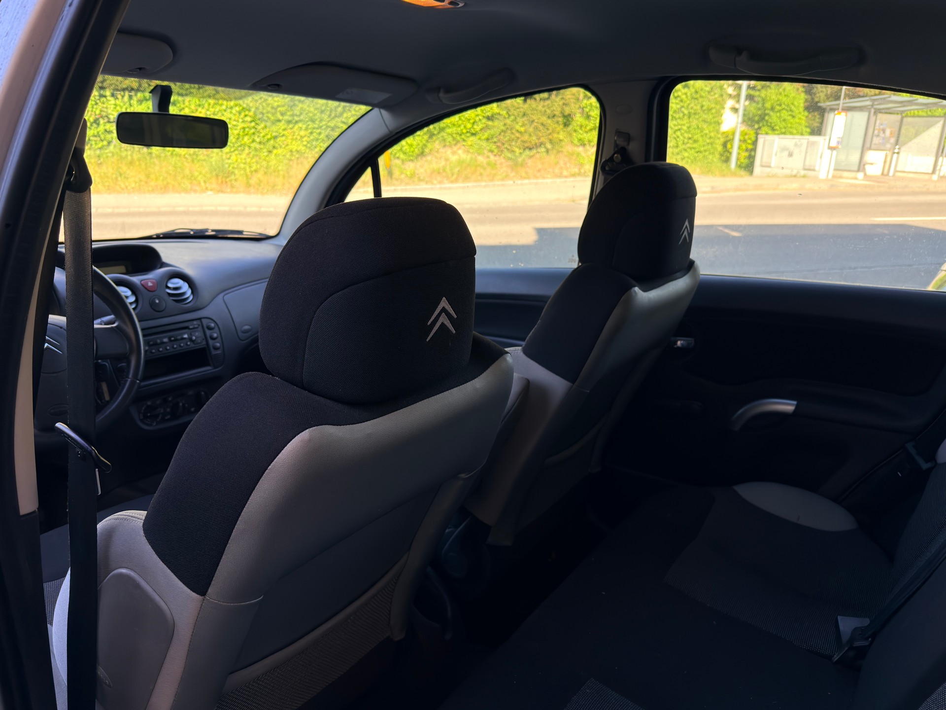 CITROEN C3 1.6i 16V Exclusive-image-4