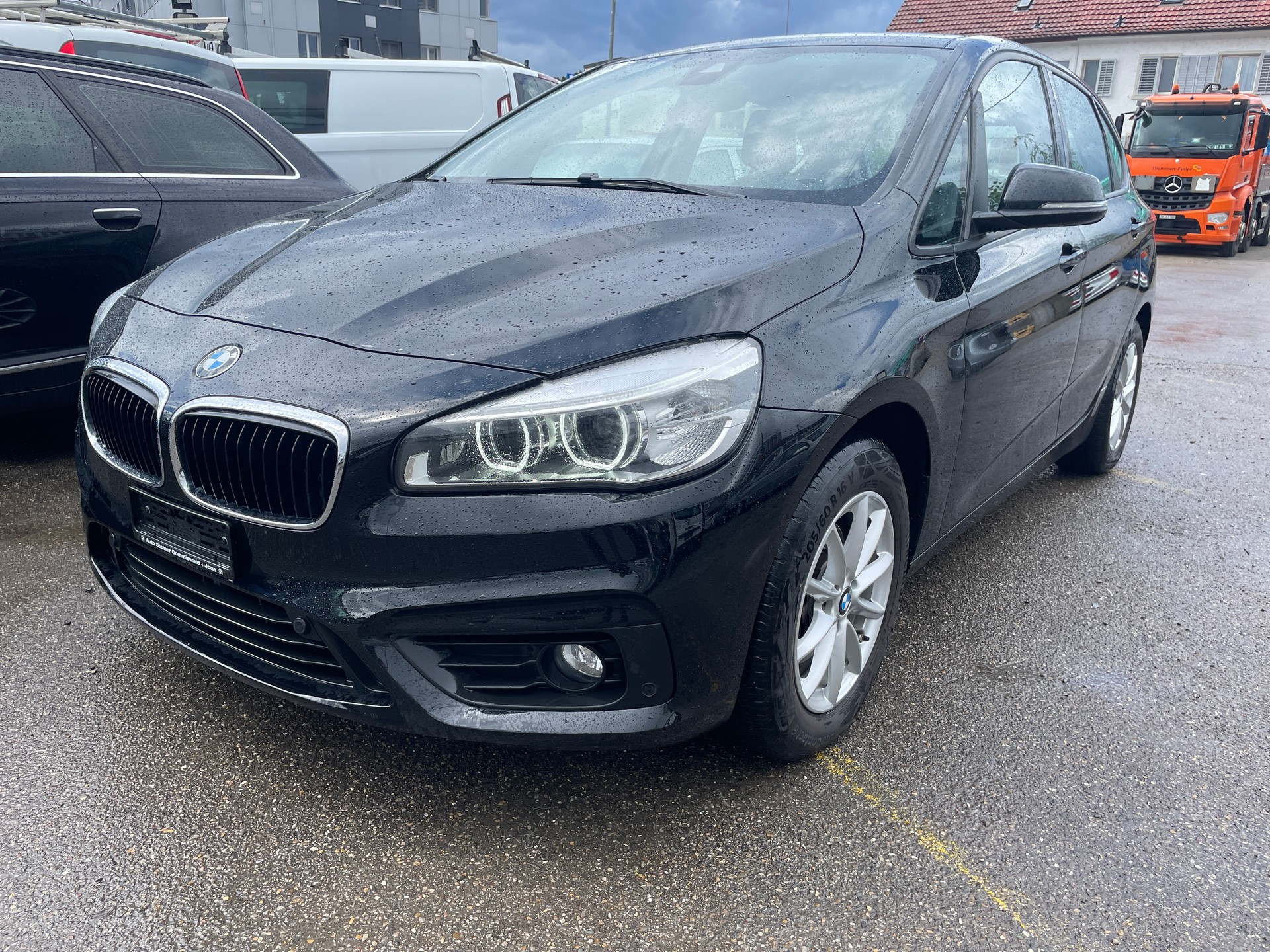 BMW 218i Active Tourer Steptronic-image-2