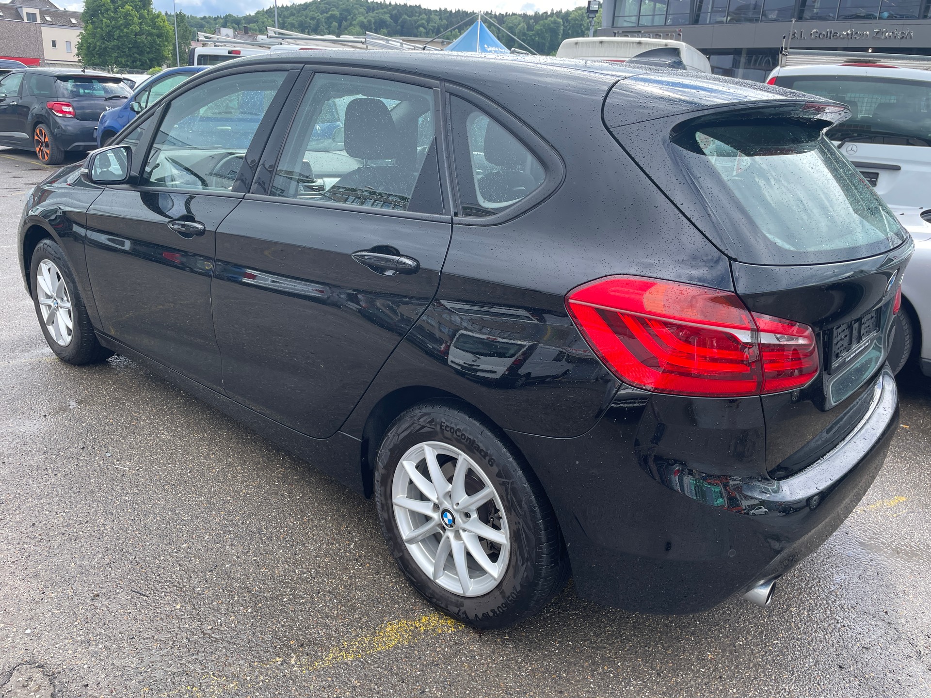 BMW 218i Active Tourer Steptronic-image-5