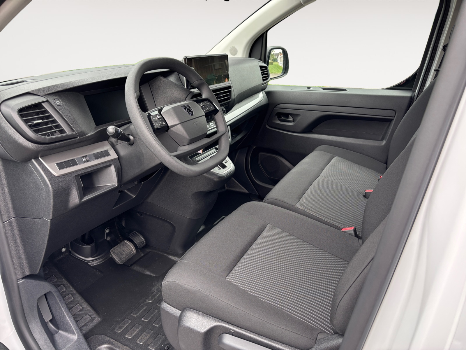 PEUGEOT Expert 2.2 BlueHDi 150 S&S Standard EAT8-showroom-element-3
