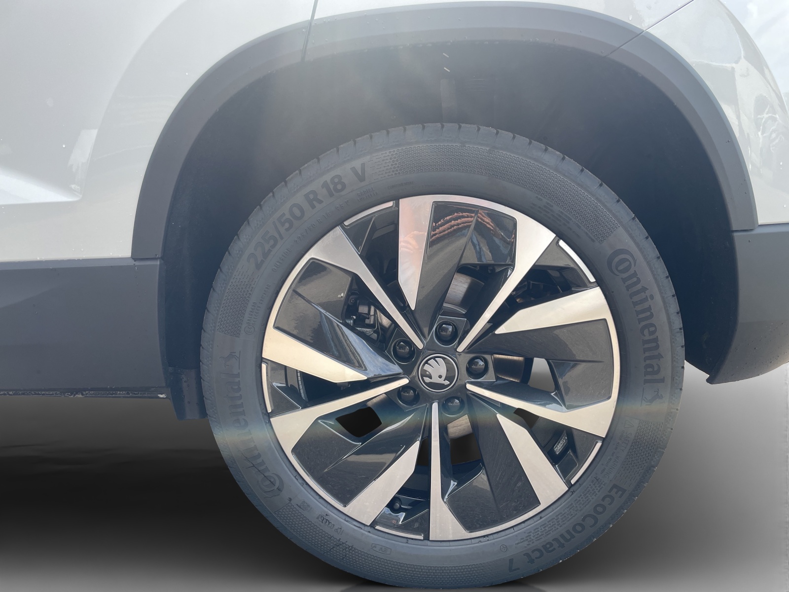 SKODA Karoq 2.0 TDI CR Selection 4x4 DSG-image-13