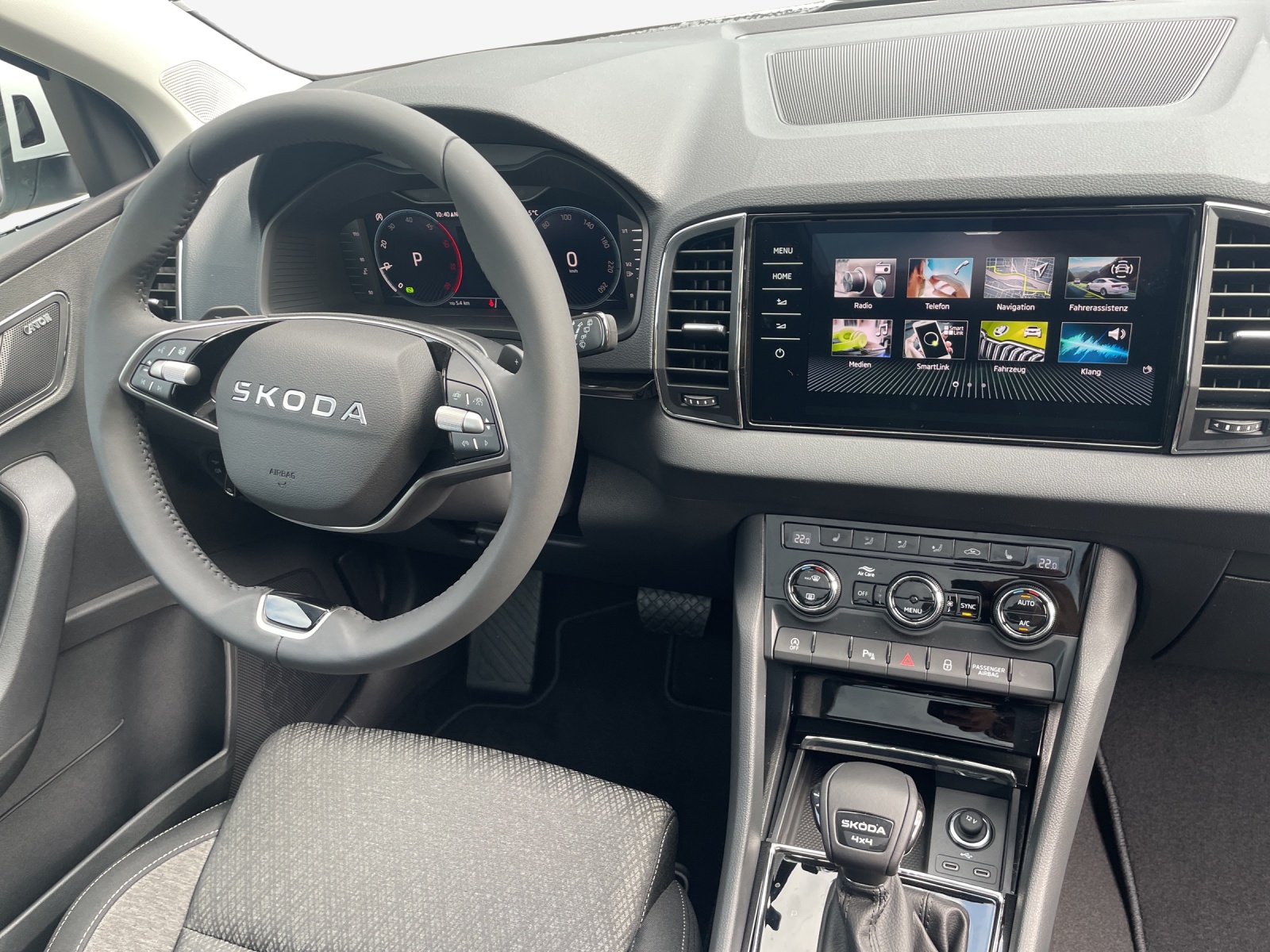 SKODA Karoq 2.0 TDI CR Selection 4x4 DSG-image-8