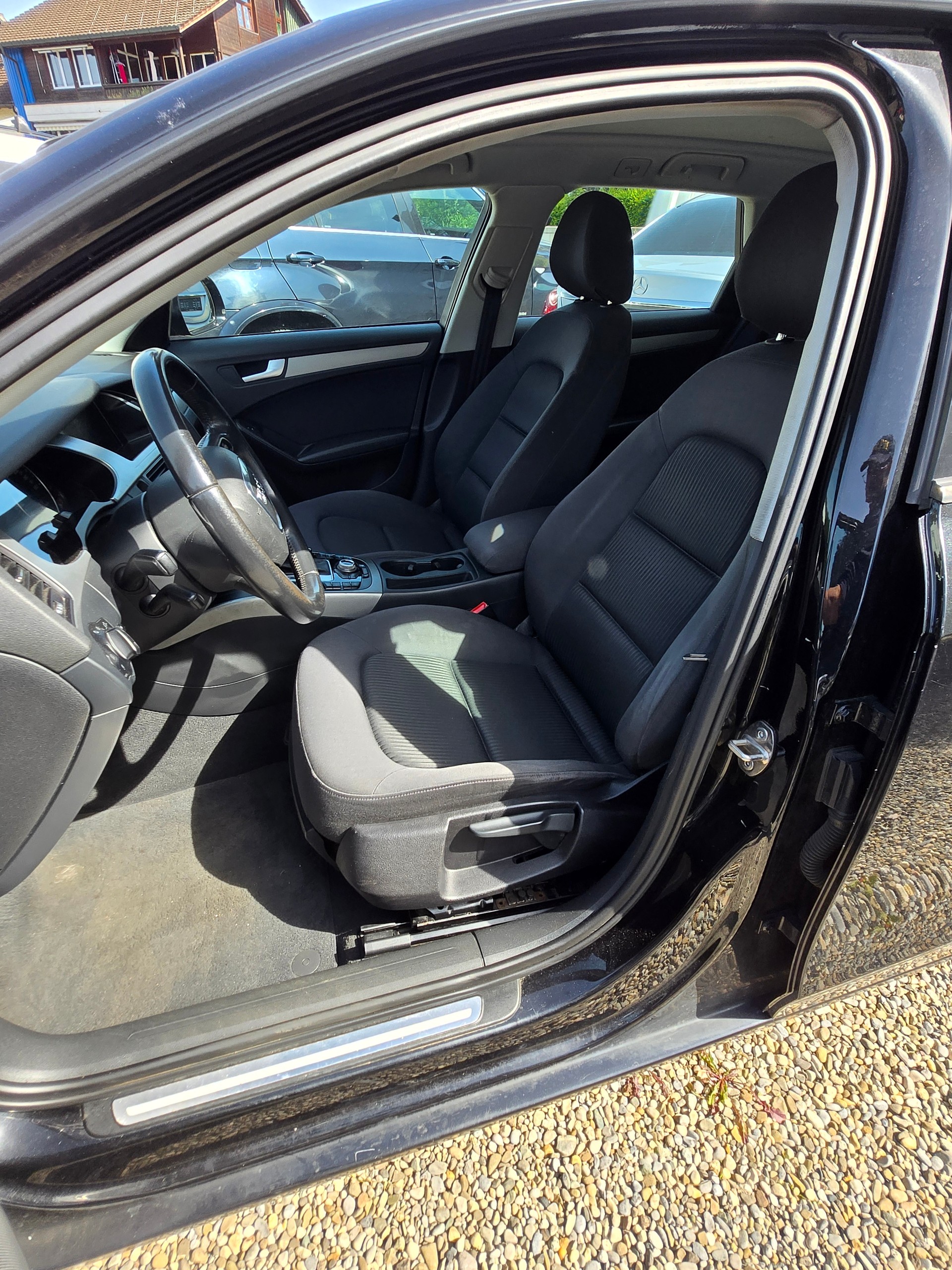 AUDI A4 Avant 1.8 TFSI multitronic-image-11