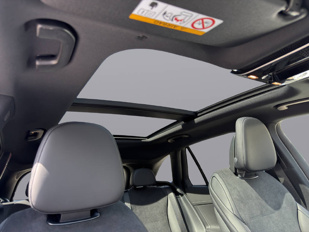 MERCEDES-BENZ GLC 220 d AMG Line 4matic-image-14