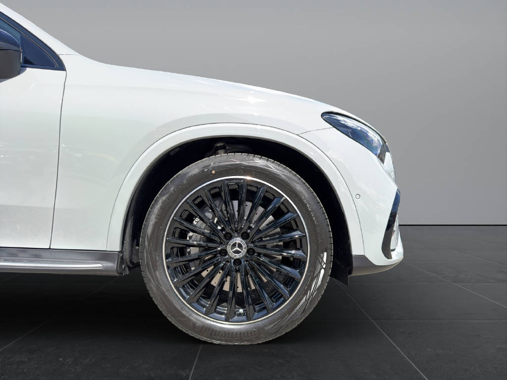 MERCEDES-BENZ GLC 220 d AMG Line 4matic-image-16