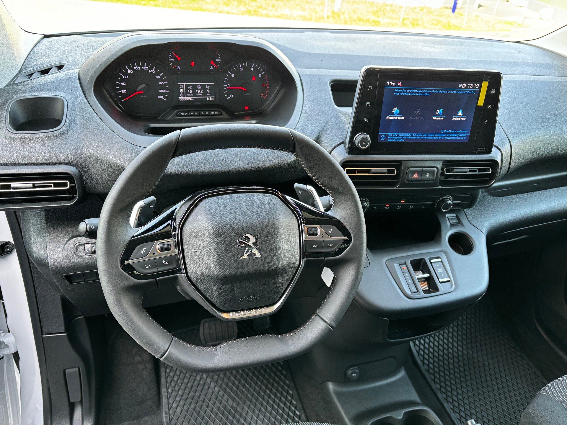 PEUGEOT Partner 1.5HDi S&S Premium Long EAT8-image-11