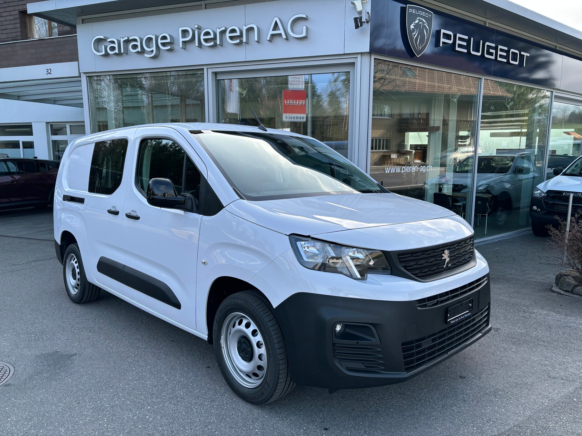 PEUGEOT Partner 1.5HDi S&S Premium Long EAT8