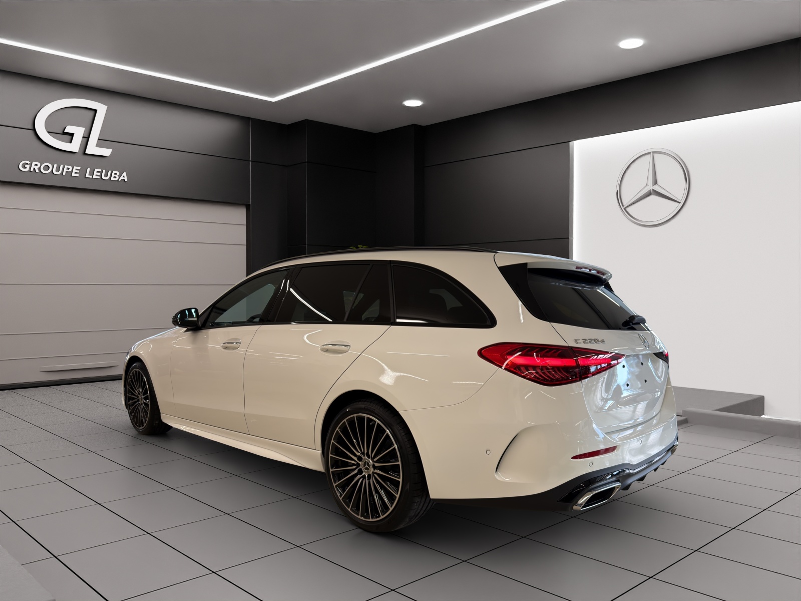 MERCEDES-BENZ C 220 d T 4 Matic Swiss Star-image-4