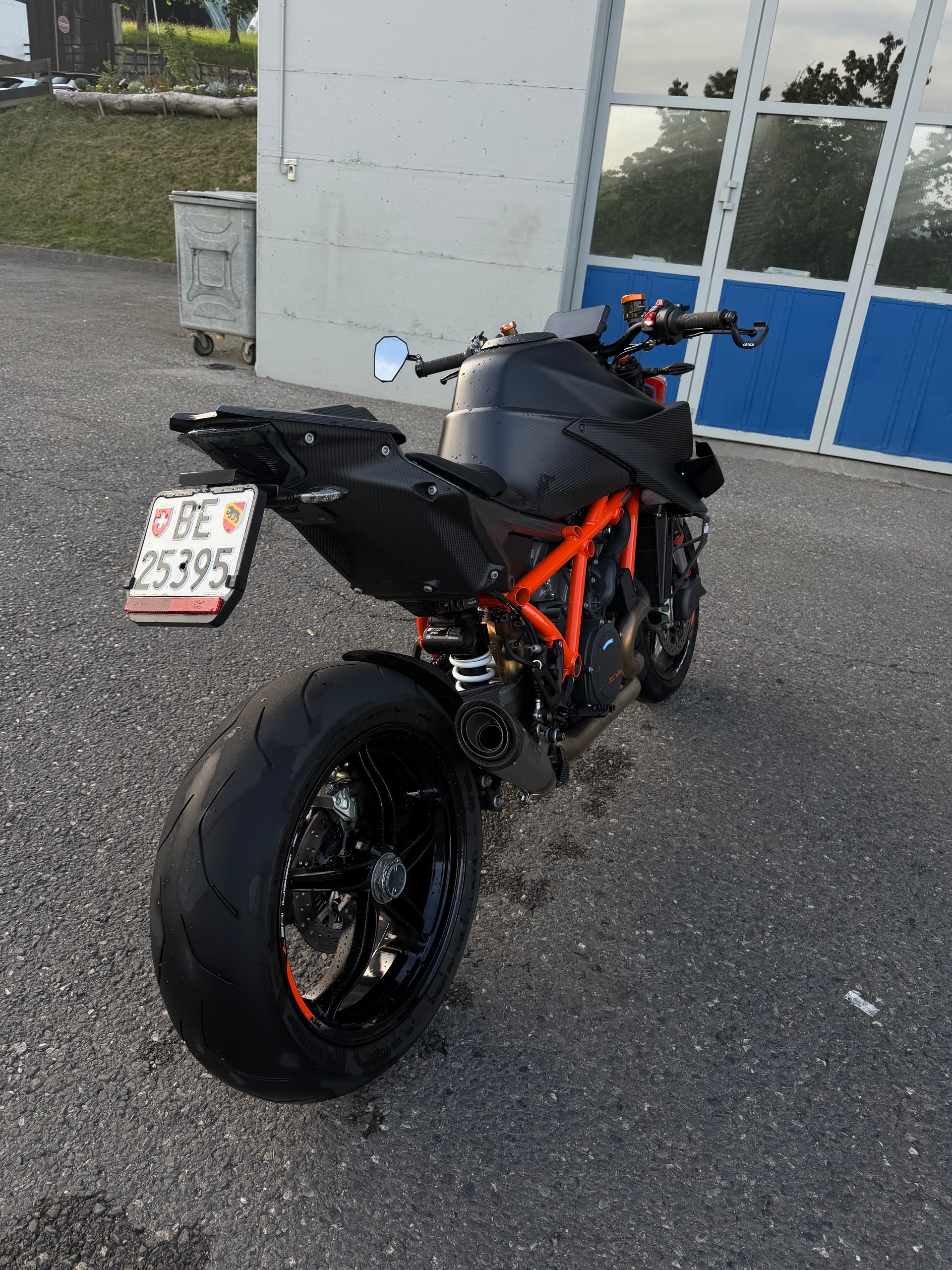 KTM 1290 Super Duke R-image-7