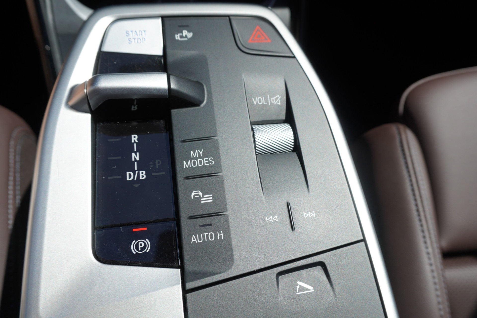 BMW iX1 xDrive 30 xLine-image-27