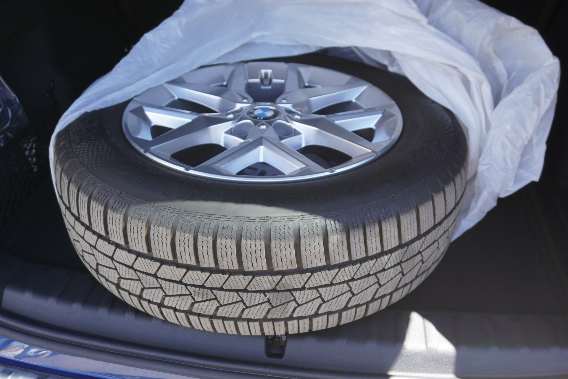 BMW iX1 xDrive 30 xLine-image-11