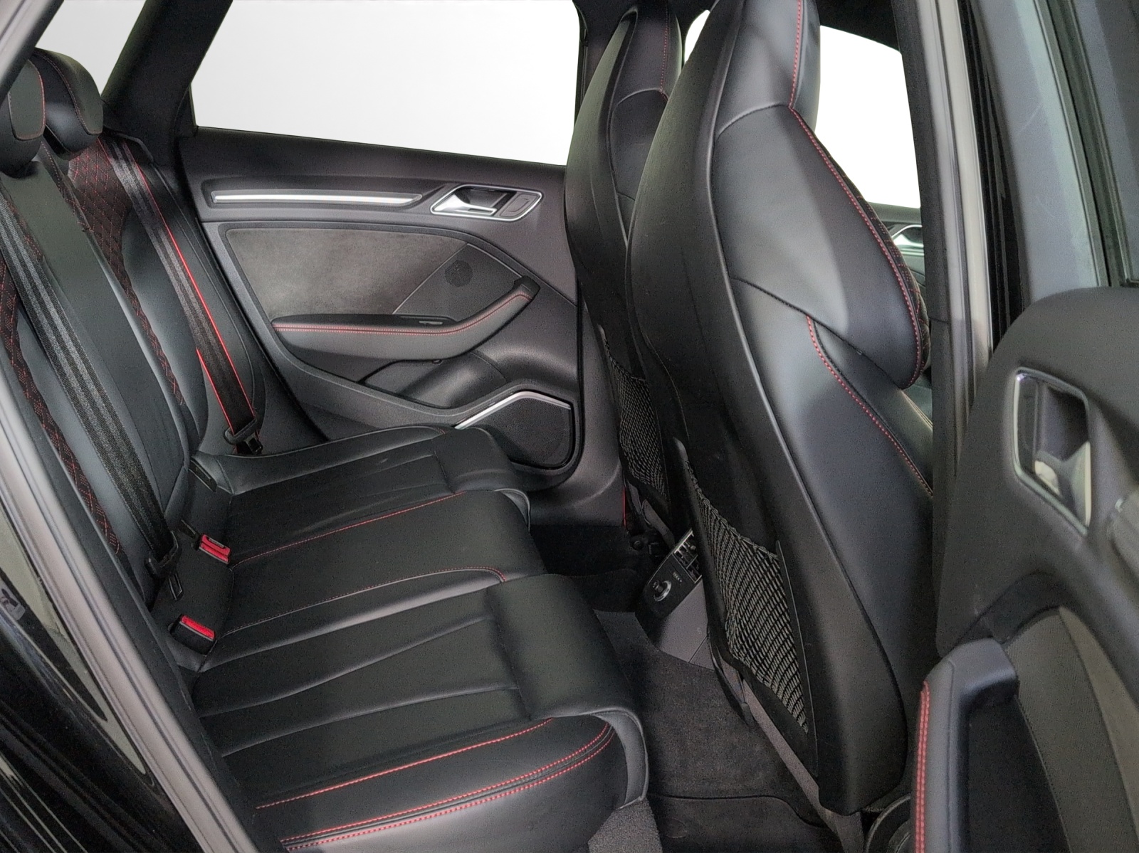 AUDI RS3 Sportback 2.5 TSI quattro S-tronic-image-8