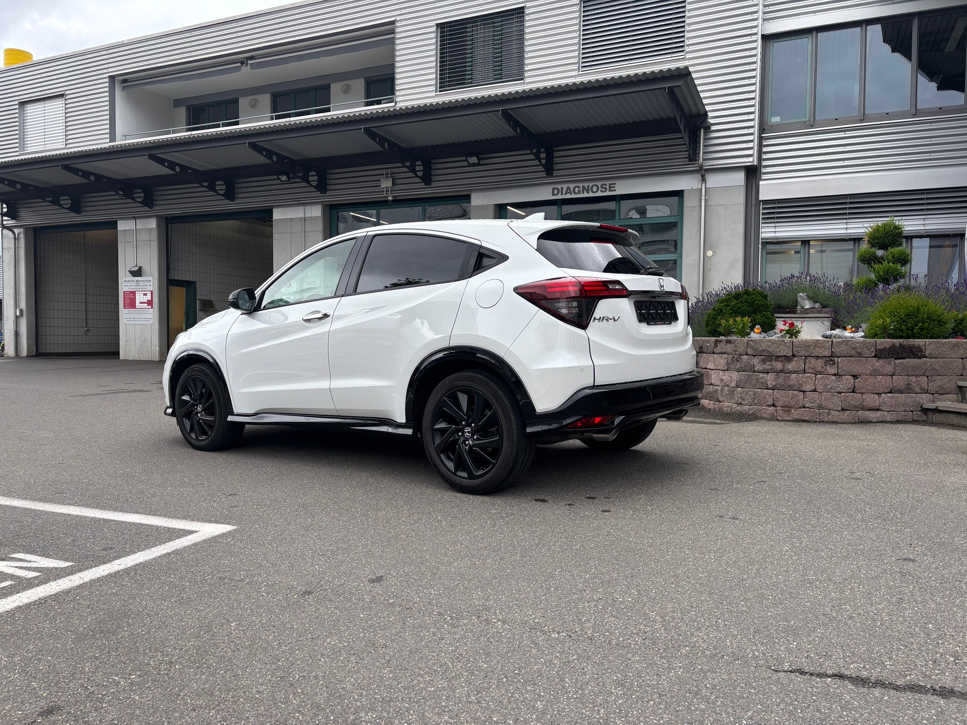 HONDA HR-V 1.5i-VTEC Turbo CVT-showroom-element-3
