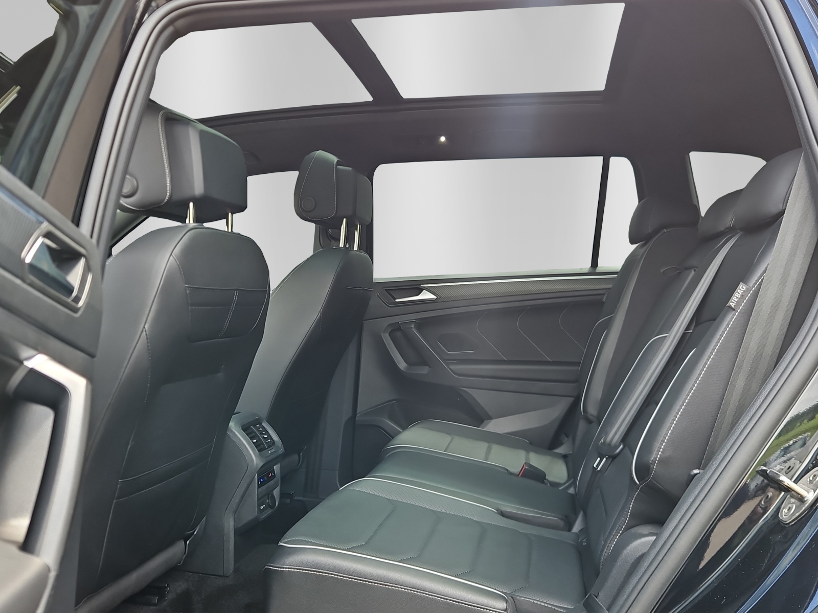VW Tiguan Allspace 2.0 TDI SCR R-Line 4Motion DSG-image-6