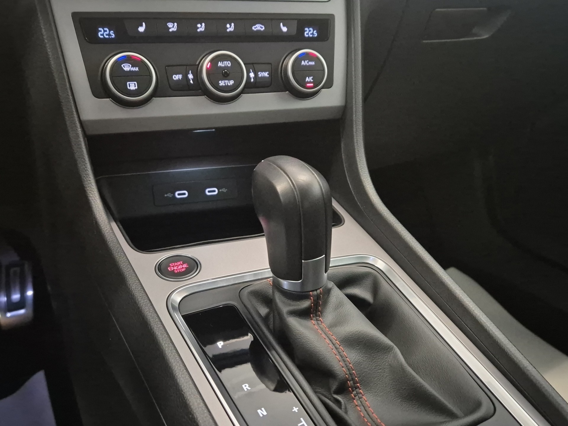 SEAT Ateca 2.0 TSI Hola FR 4Drive DSG, FACELIFT-MODELL-image-26