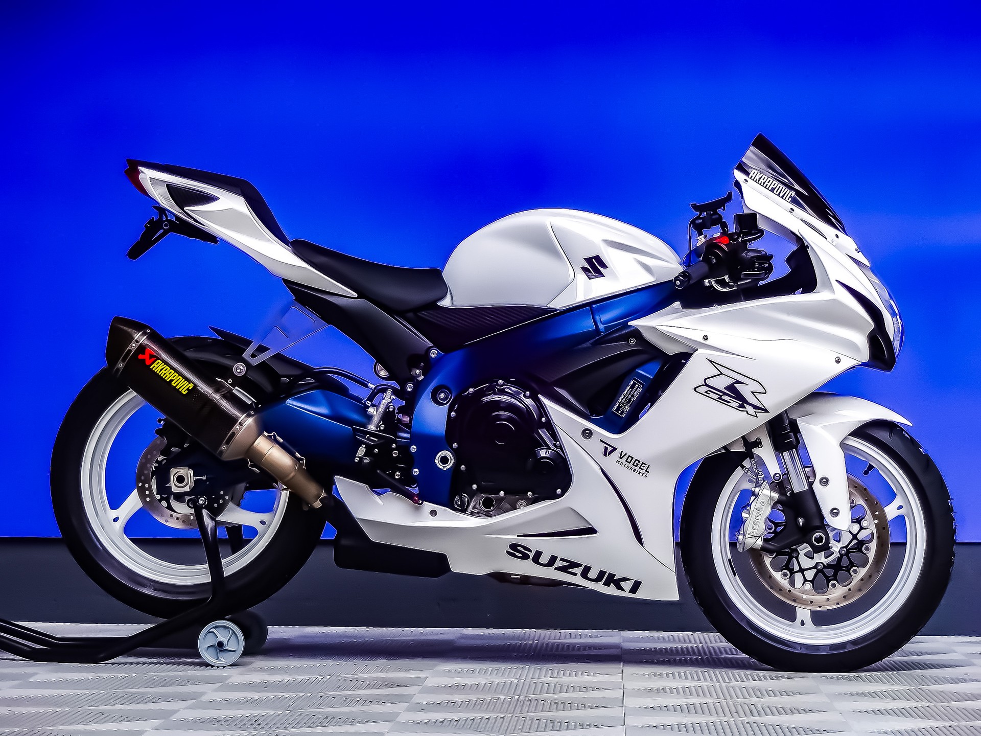 SUZUKI GSX-R 600 L3-image-0