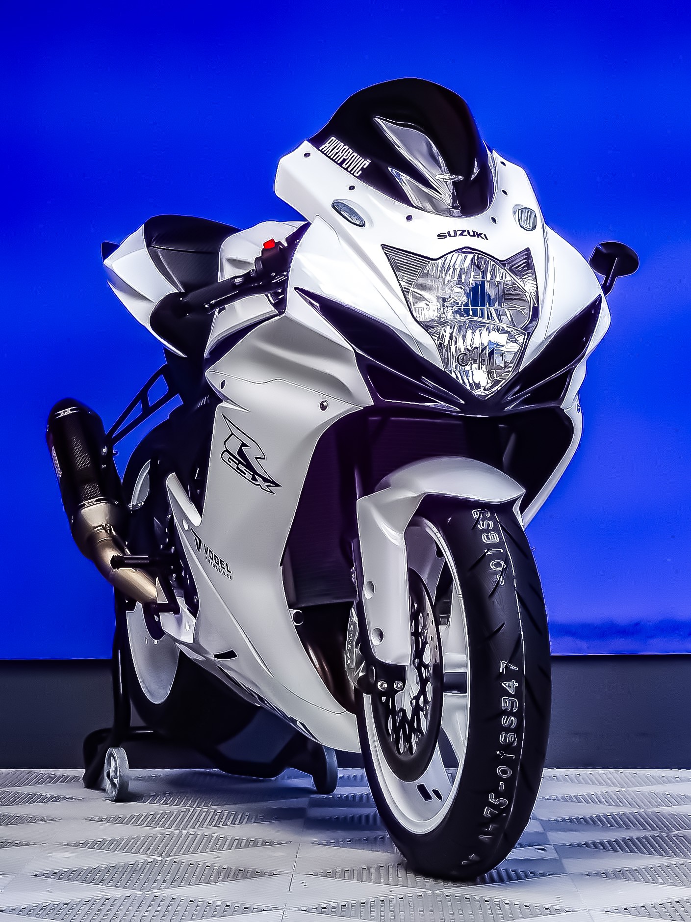 SUZUKI GSX-R 600 L3-image-1