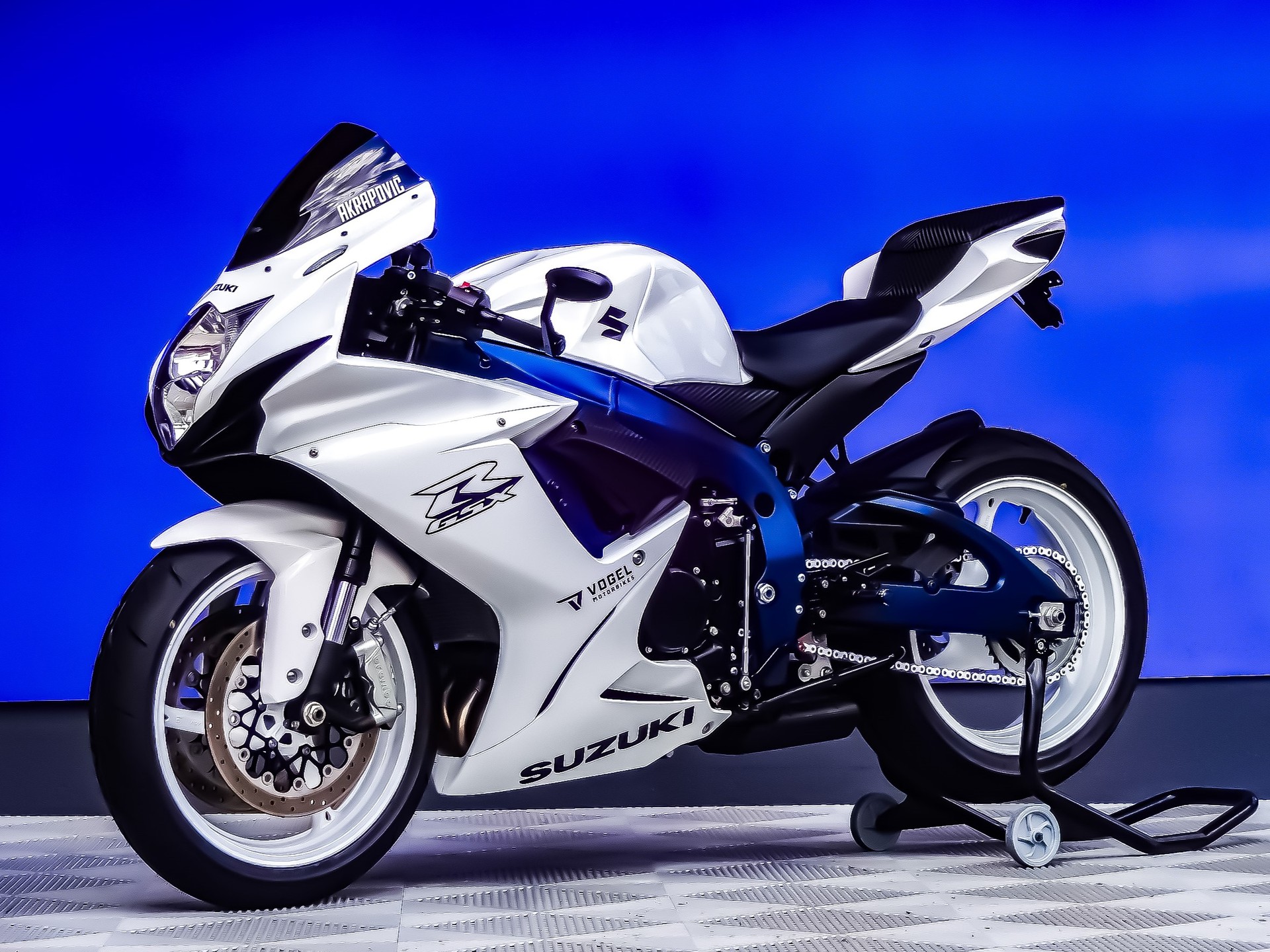 SUZUKI GSX-R 600 L3-image-3
