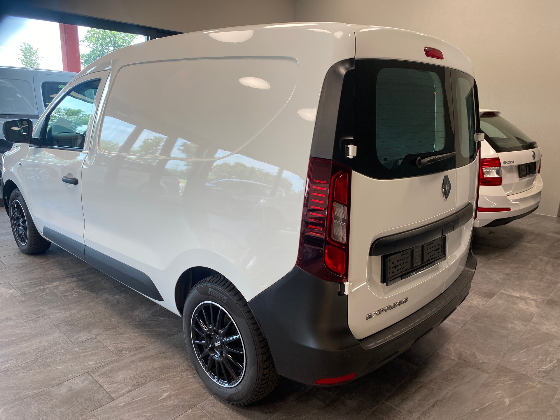 RENAULT Express 1.5 Blue dCi 95 Extra-showroom-element-1