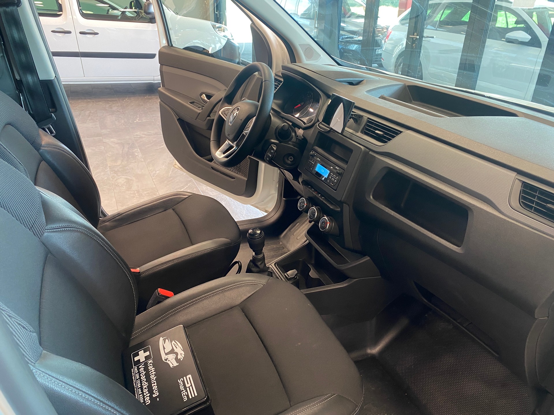RENAULT Express 1.5 Blue dCi 95 Extra-image-5
