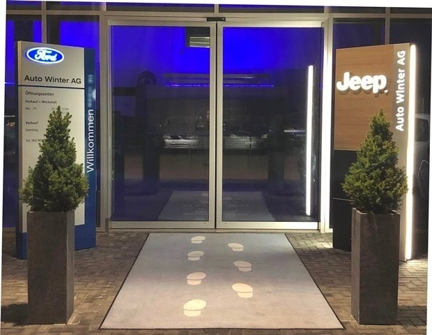 FORD Tourneo Bus 320 L1H1 Sport Automat 4x4-image-18