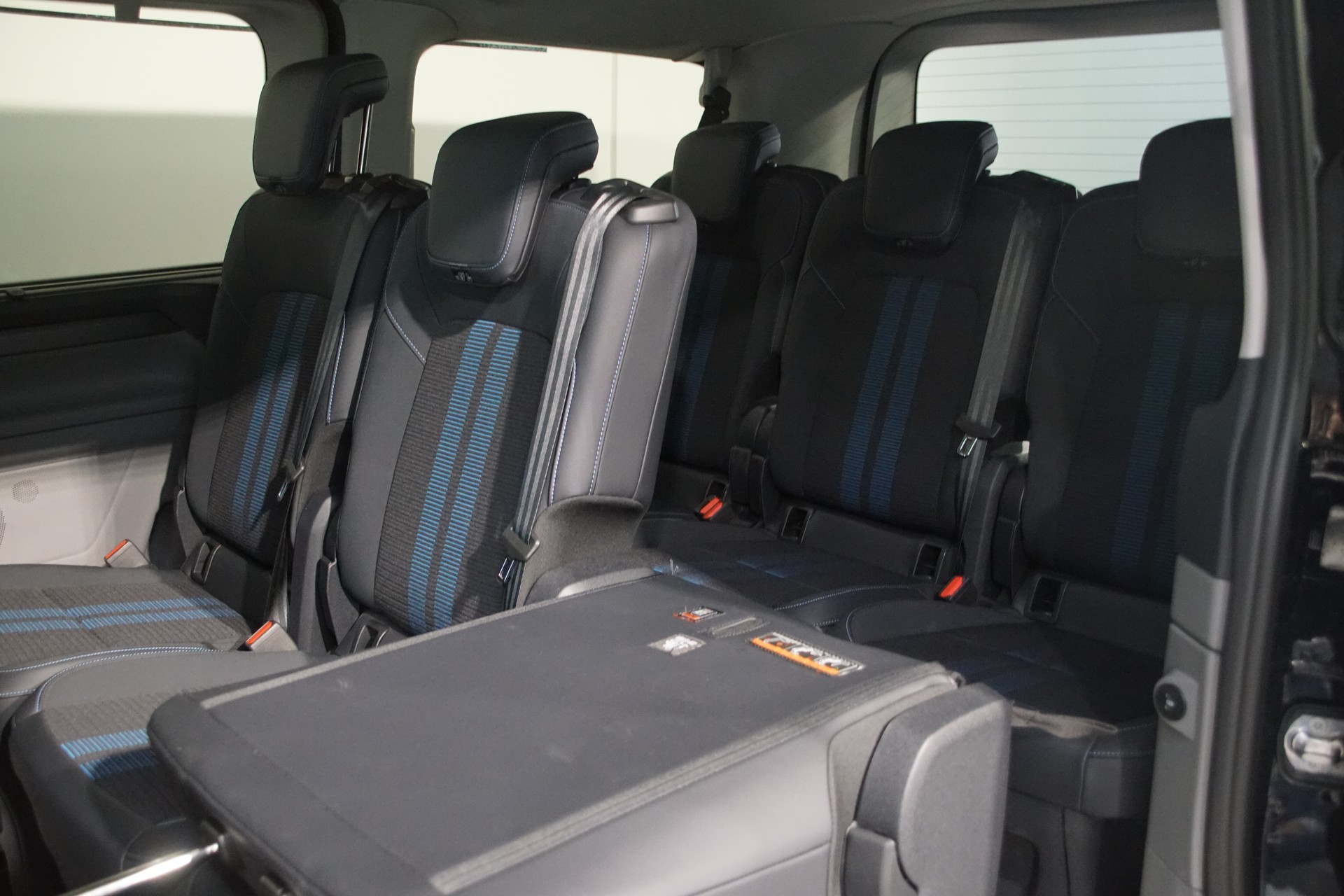 FORD Tourneo Bus 320 L1H1 Sport Automat 4x4-image-12