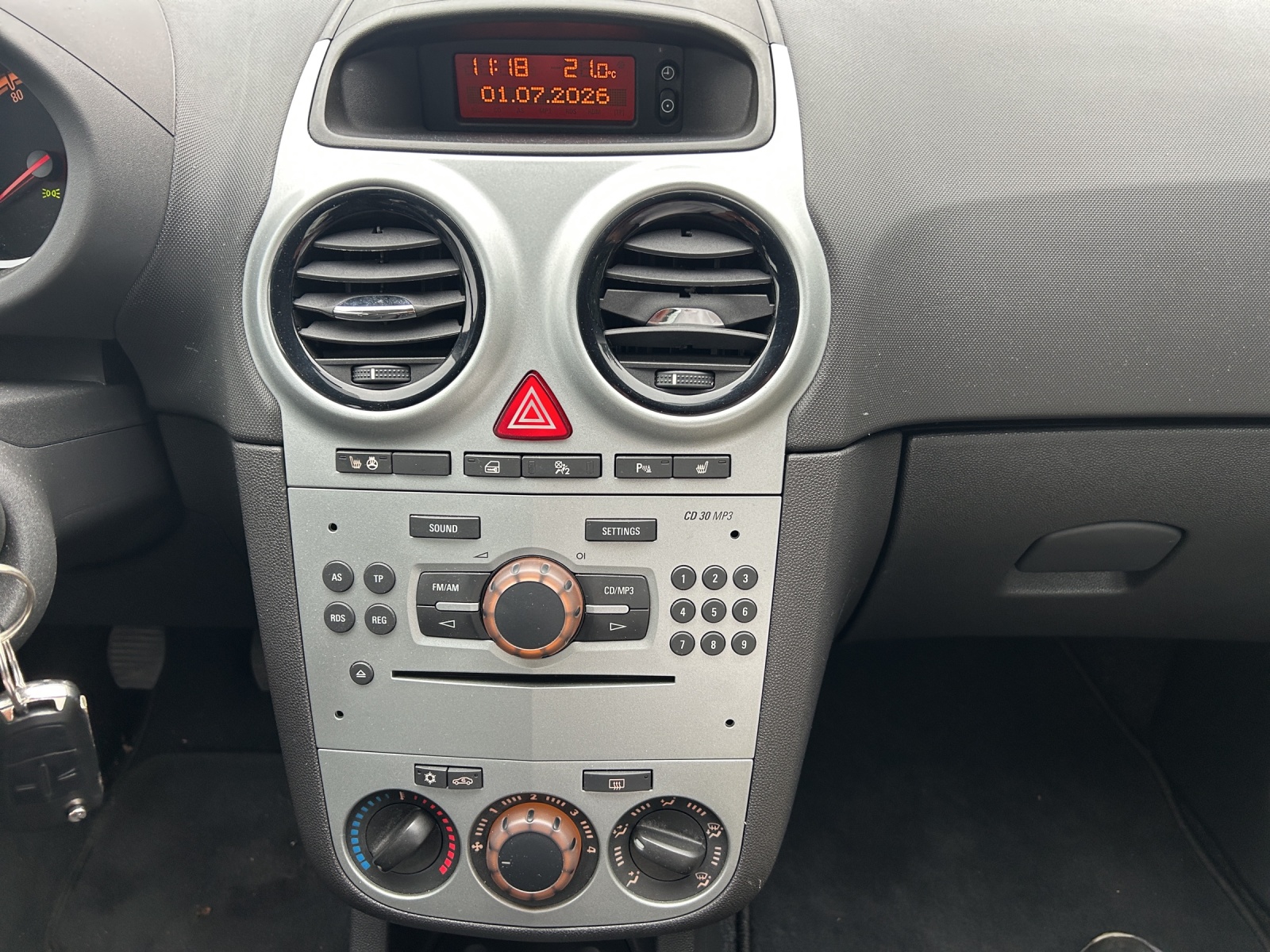 OPEL Corsa 1.4 TP Enjoy-image-10