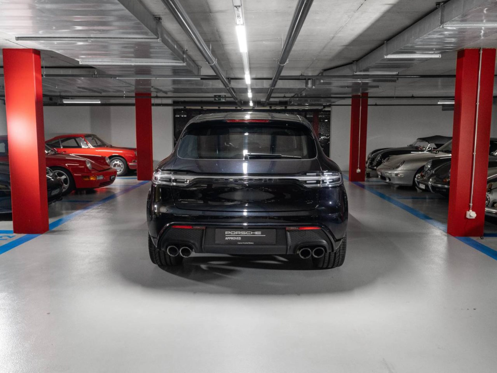 PORSCHE Macan (MY23)-image-6