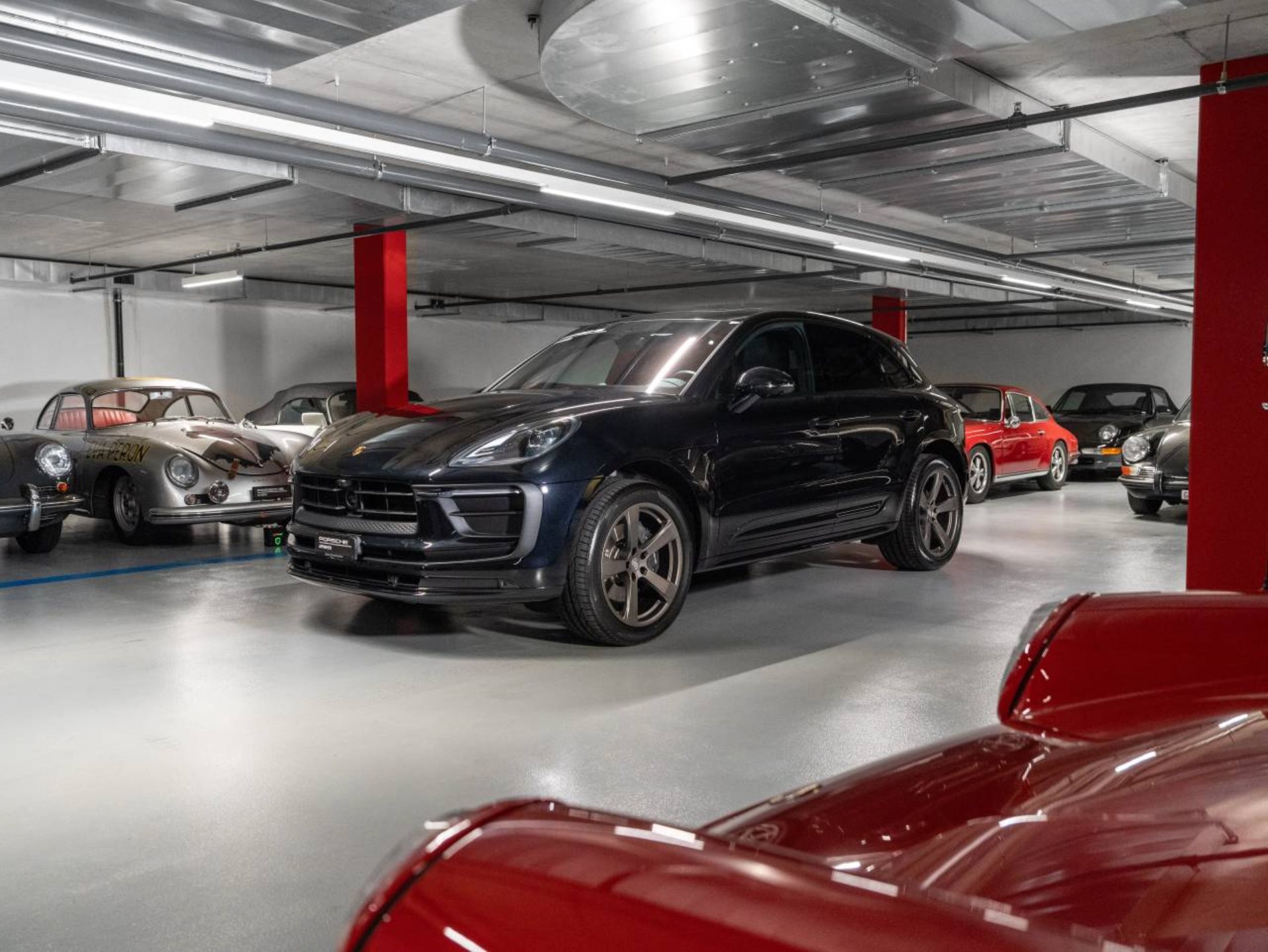 PORSCHE Macan (MY23)