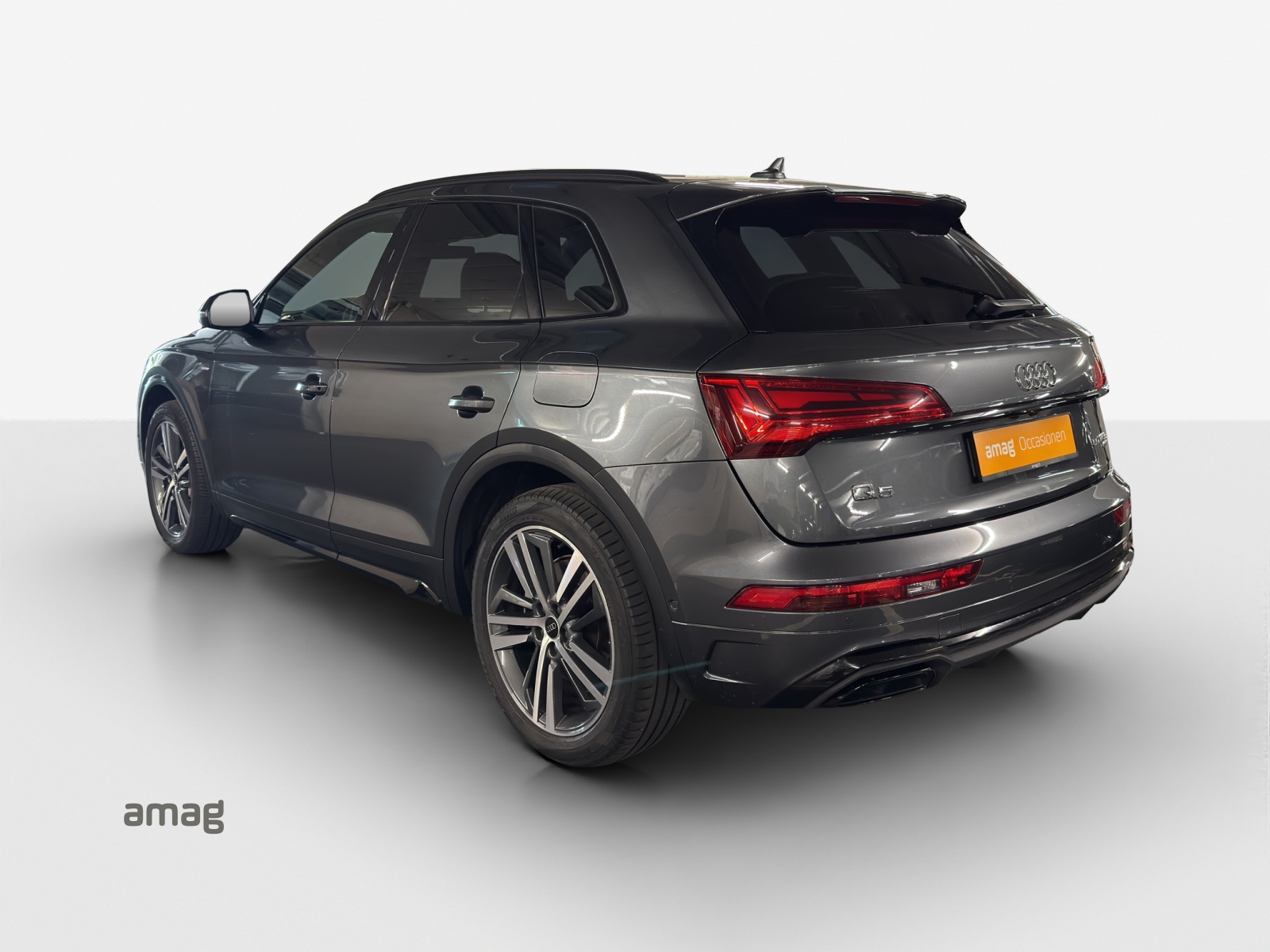 AUDI Q5 50 TFSI e PHEV S line quattro S-tronic-showroom-element-2