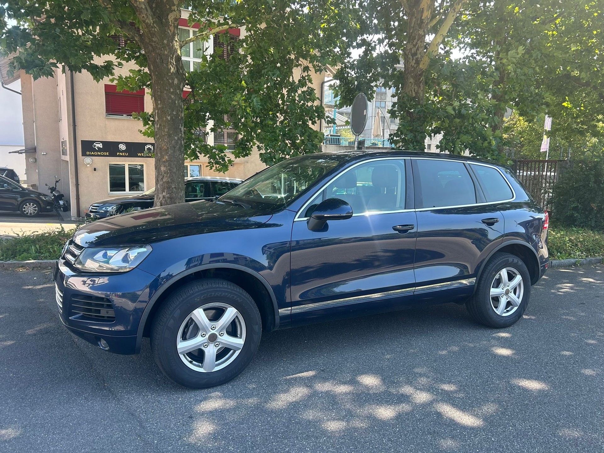 VW Touareg 3.0 TDI BlueMotion Technology Tiptronic-showroom-element-3