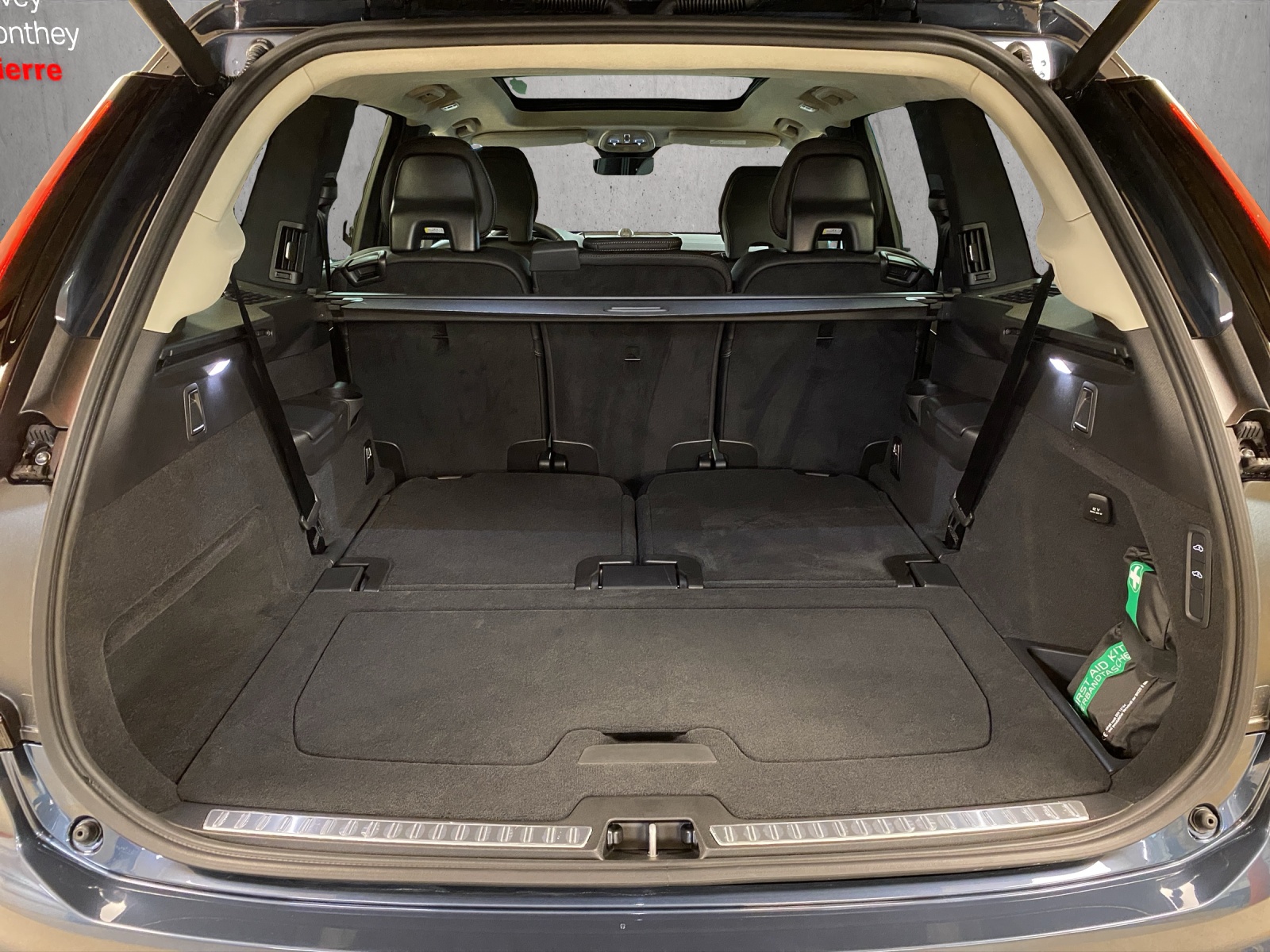 VOLVO XC90 T8 eAWD PluginHybrid Ultra Dark Xclusive Geartronic-image-14