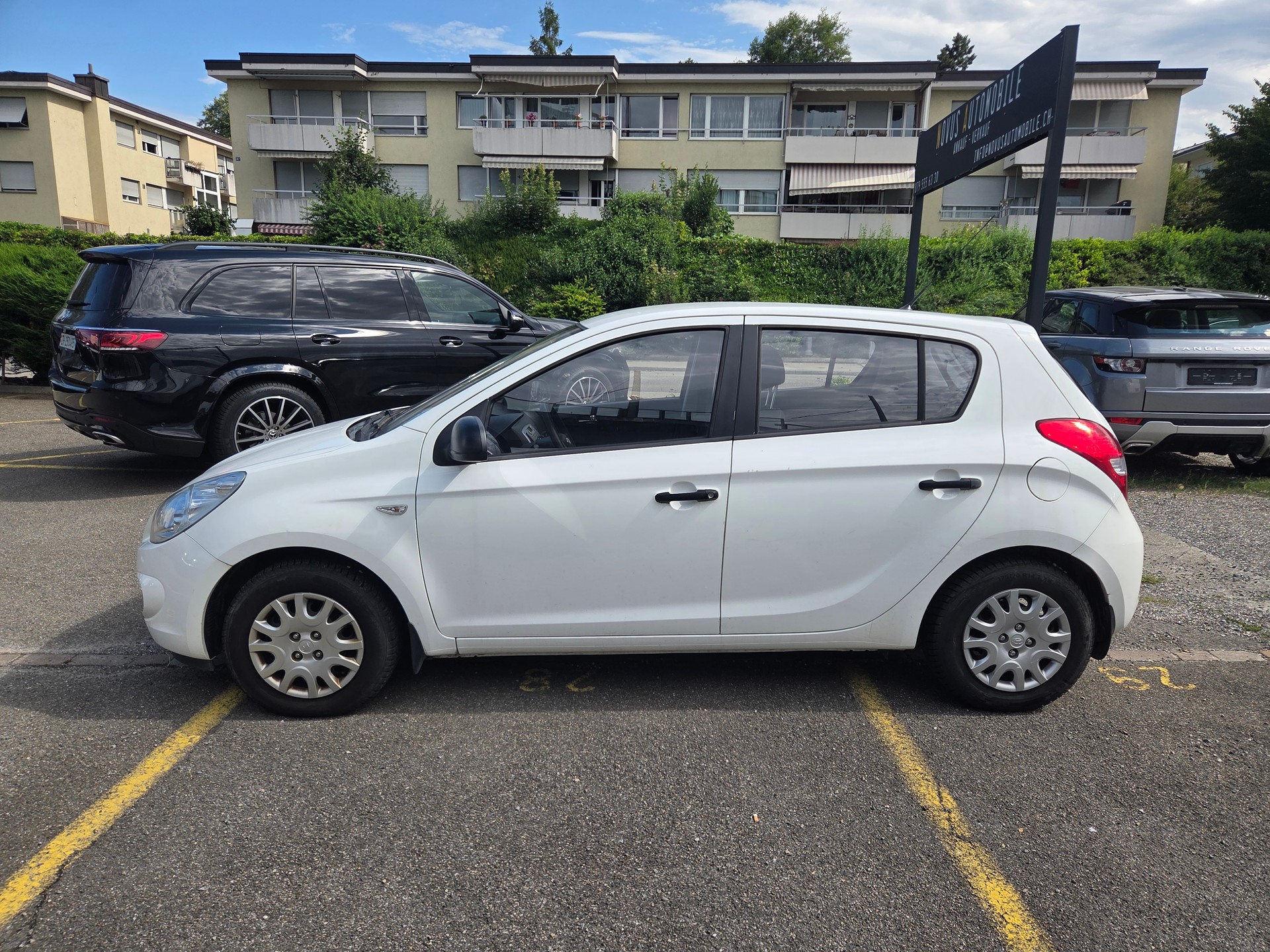 HYUNDAI i20 1.2 Comfort-showroom-element-1