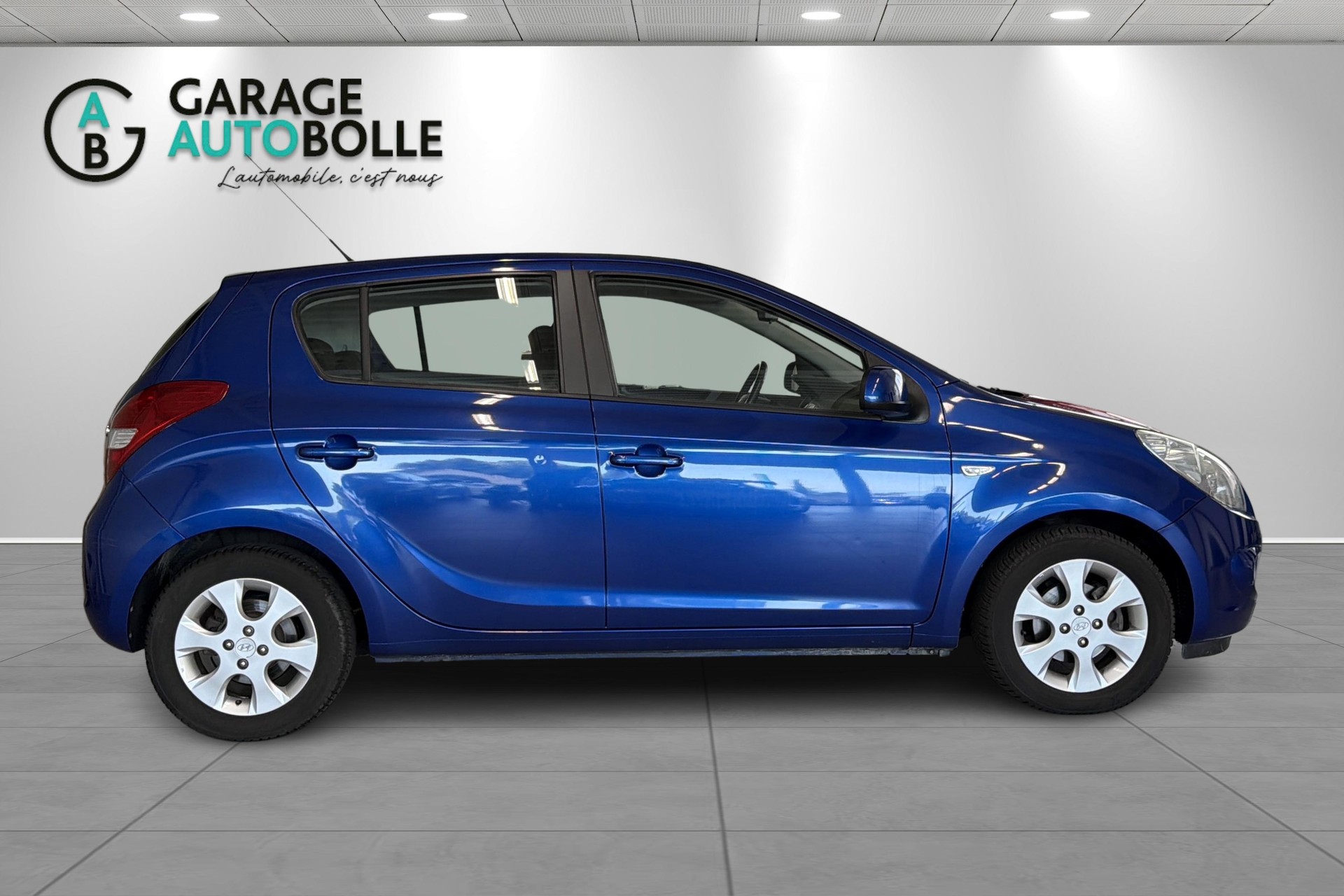 HYUNDAI i20 1.4 Style Automatic-showroom-element-2