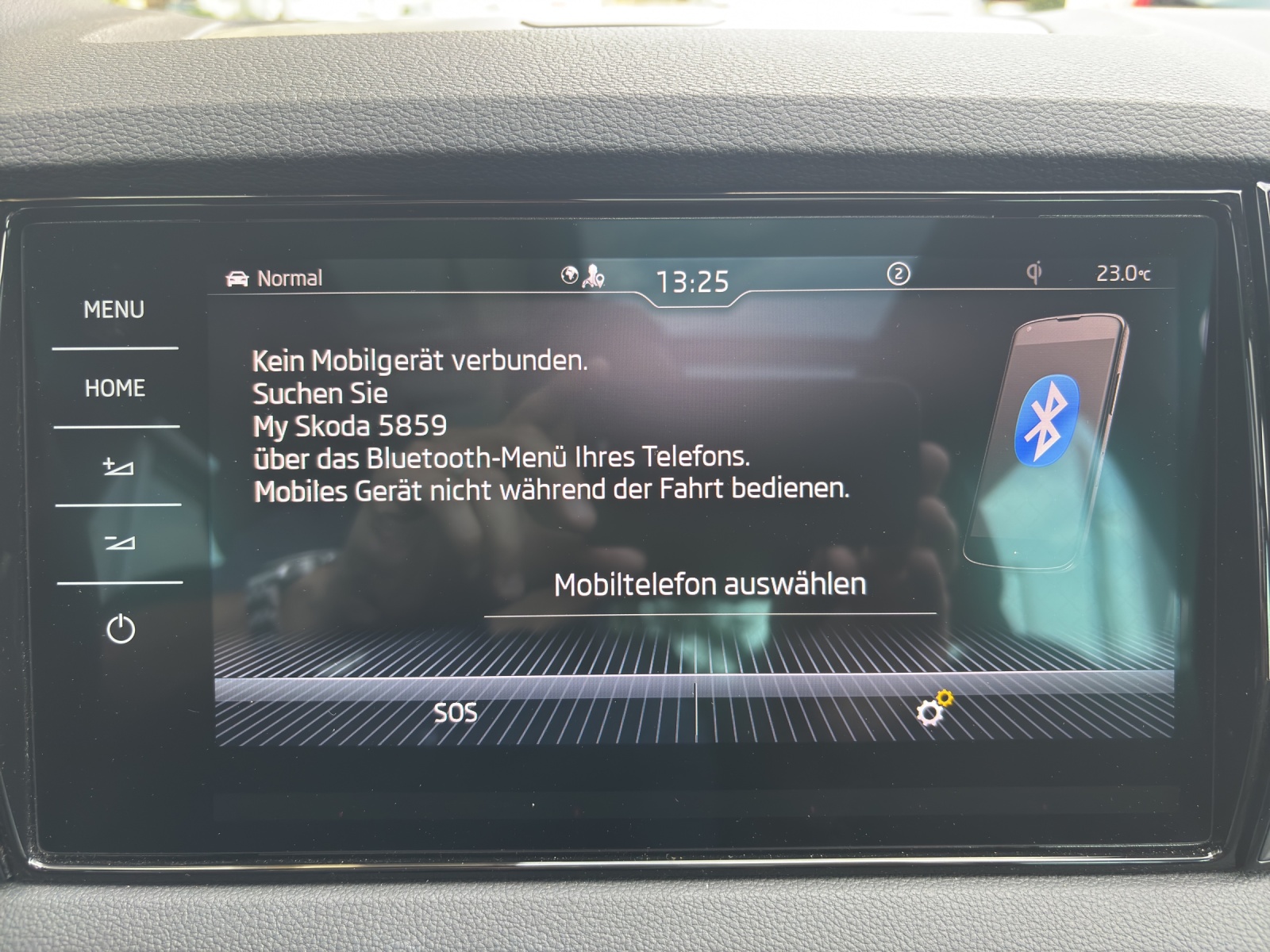 SKODA New Karoq 2.0 TSI SportLine 4x4 DSG mit Leder, Panorama Schiebedach & Standheizung-image-20