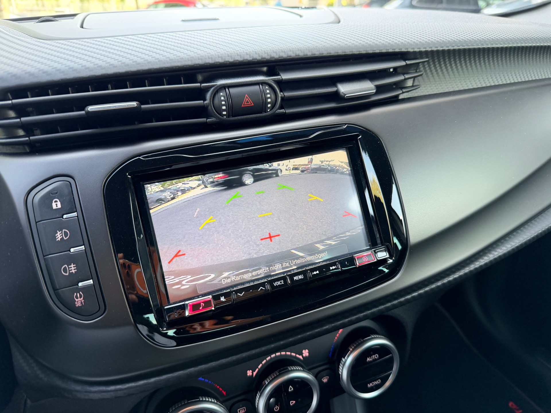 ALFA ROMEO Giulietta 1750 TBi Veloce S TCT-image-14