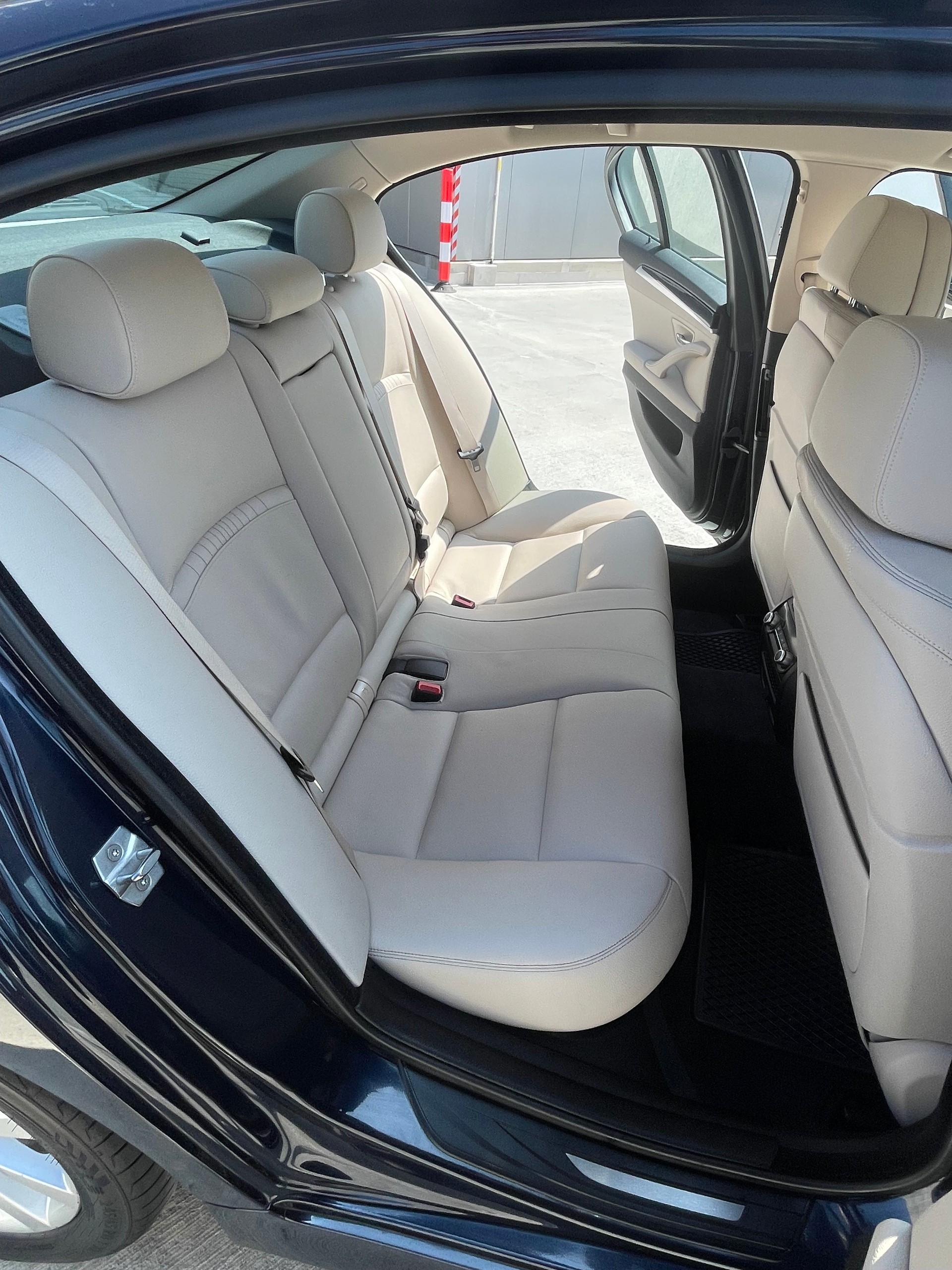 BMW 528i xDrive SAG-image-5